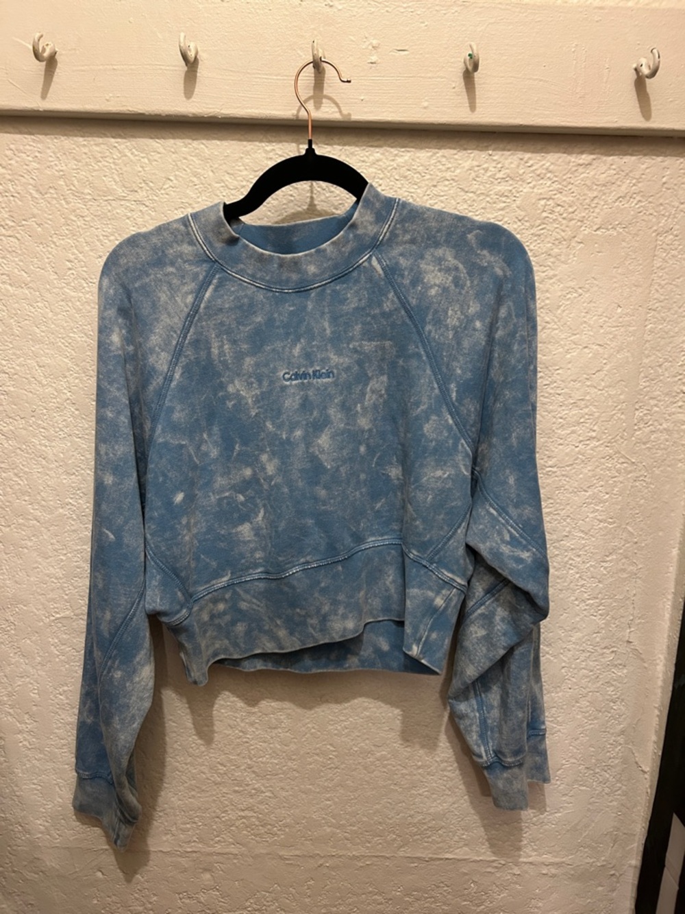 Calvin Klein Light Blue Washed Cropped Crewneck Sweatshirt